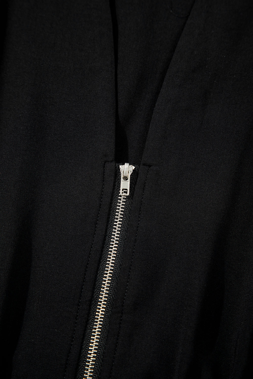 Black Sleeveless Zipped Front V Neck Sheared Waist Maxi Dress