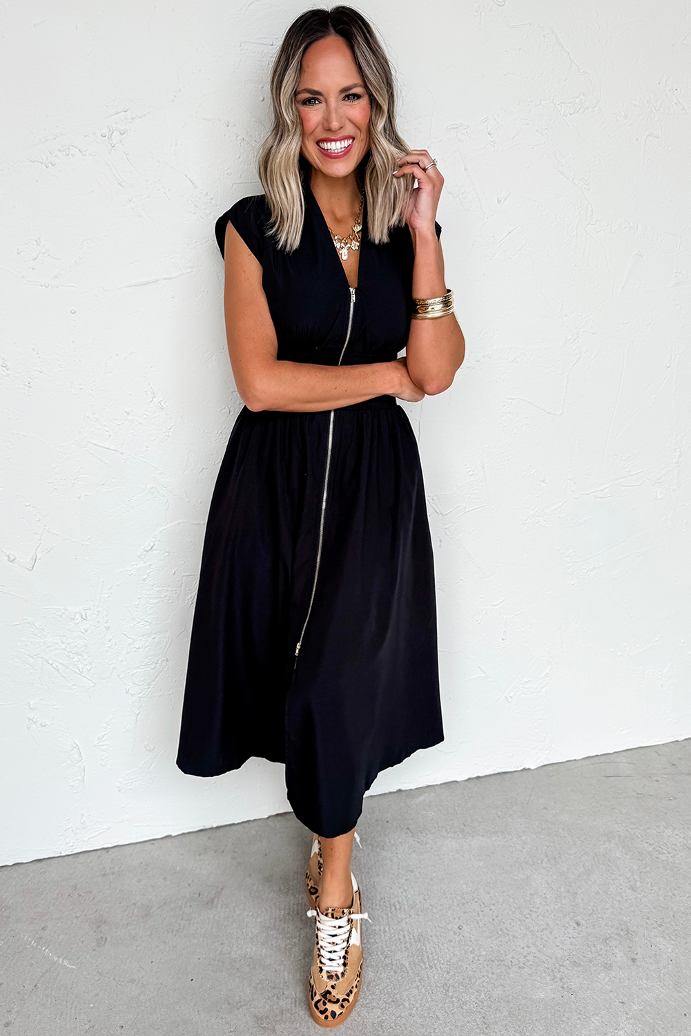 Black Sleeveless Zipped Front V Neck Sheared Waist Maxi Dress